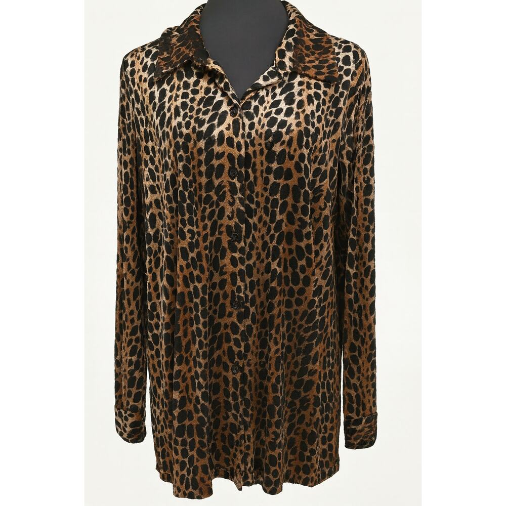 Sag Harbor Women’s Top Plus Size 2X Black Velvet Animal Print Stretch Button Up